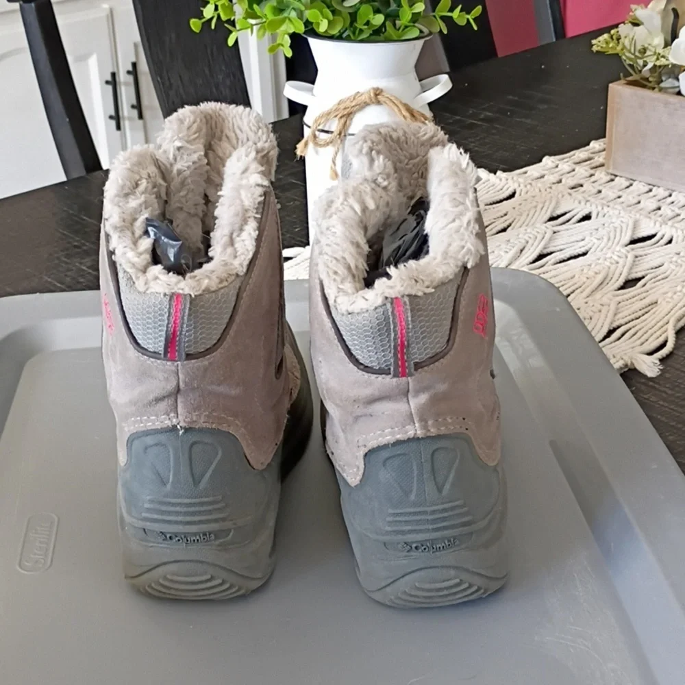 Columbia Gray and Pink Snow Boots